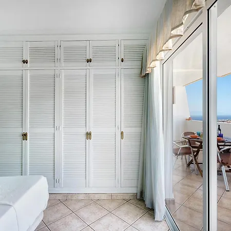 Roque Del Conde Sunset View Apartment *