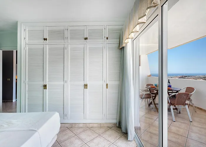 Roque Del Conde Sunset View Apartment *