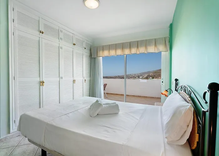 Roque Del Conde Sunset View 公寓 *